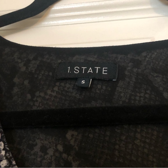 1.State snakeskin print blouse - Picture 2 of 5